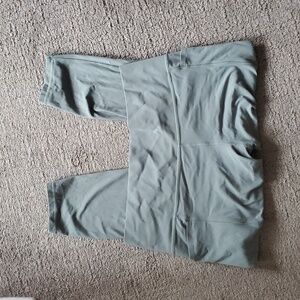 Salutation 7/8 Stash Leggings In Teal